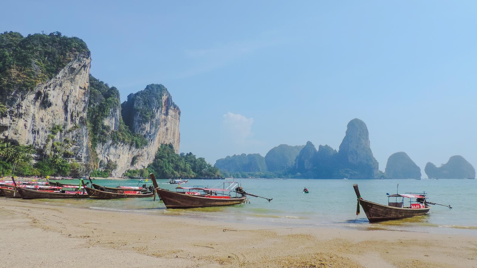 Banner image of Thailand: Night Markets & Blue Waters